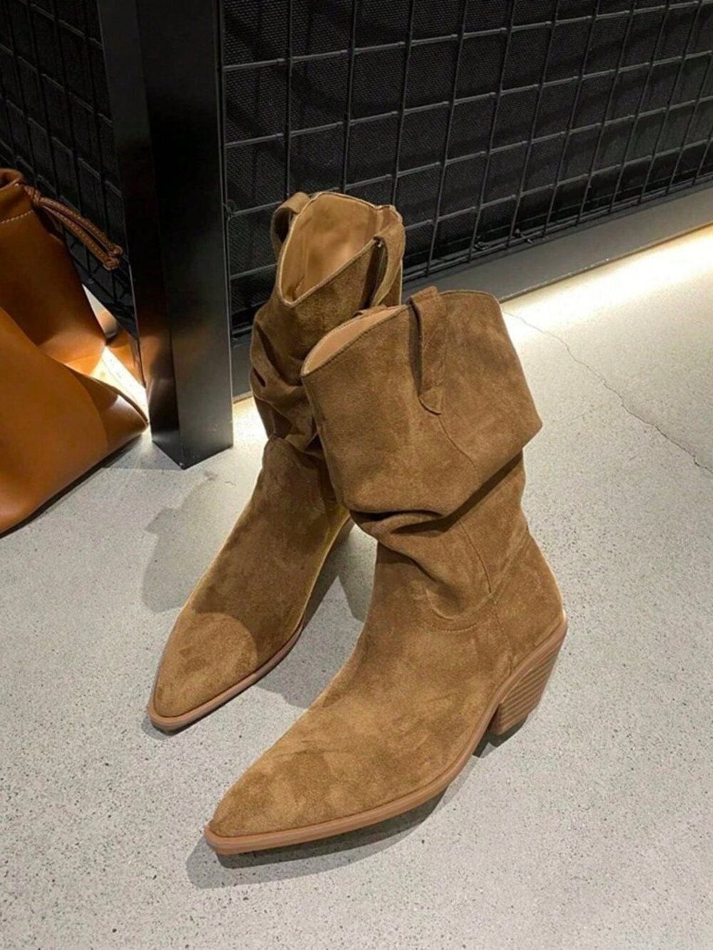Brown Western Women's Pointed Toe Style Chunky Heel Slip-On Slouchy Boots - Picture 4 of 5